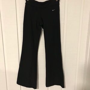Nike low rise flared leggings / yoga pants